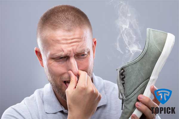 راههای از بین بردن بوی بد کفش